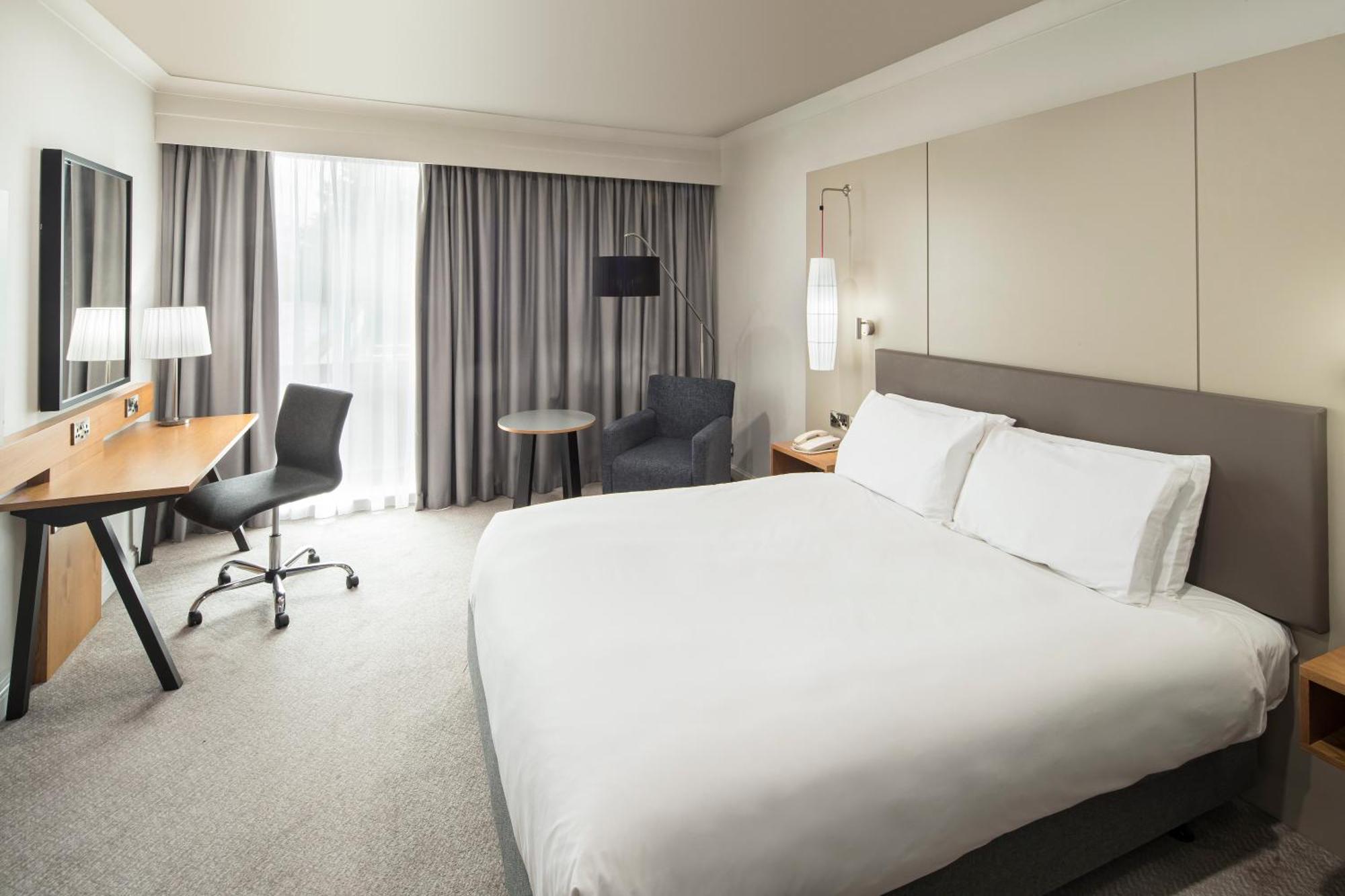 Crowne Plaza Stratford-Upon-Avon By Ihg Hotel Exterior photo