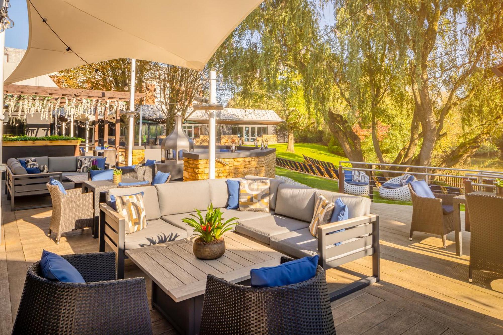 Crowne Plaza Stratford-Upon-Avon By Ihg Hotel Exterior photo