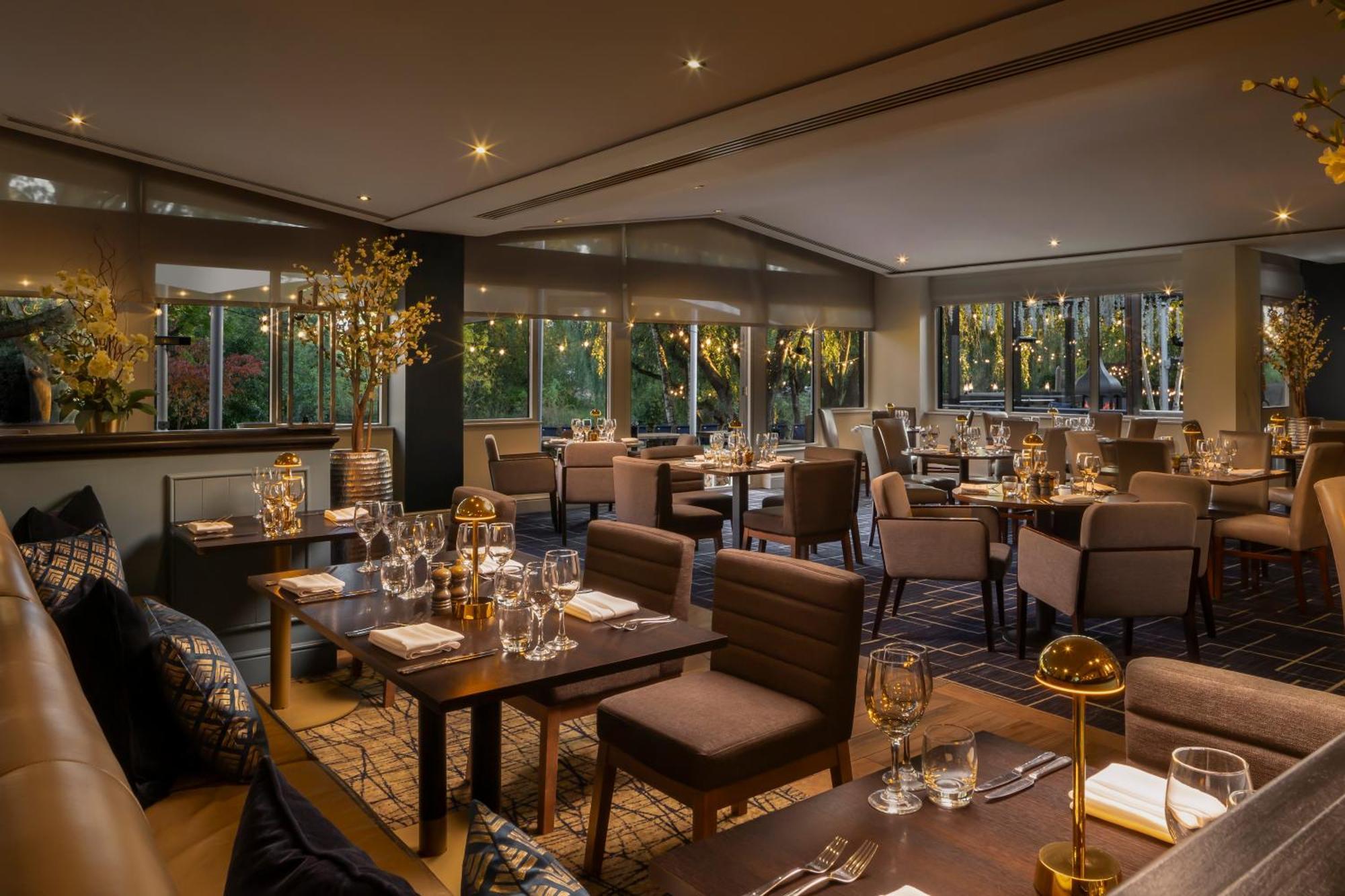 Crowne Plaza Stratford-Upon-Avon By Ihg Hotel Exterior photo