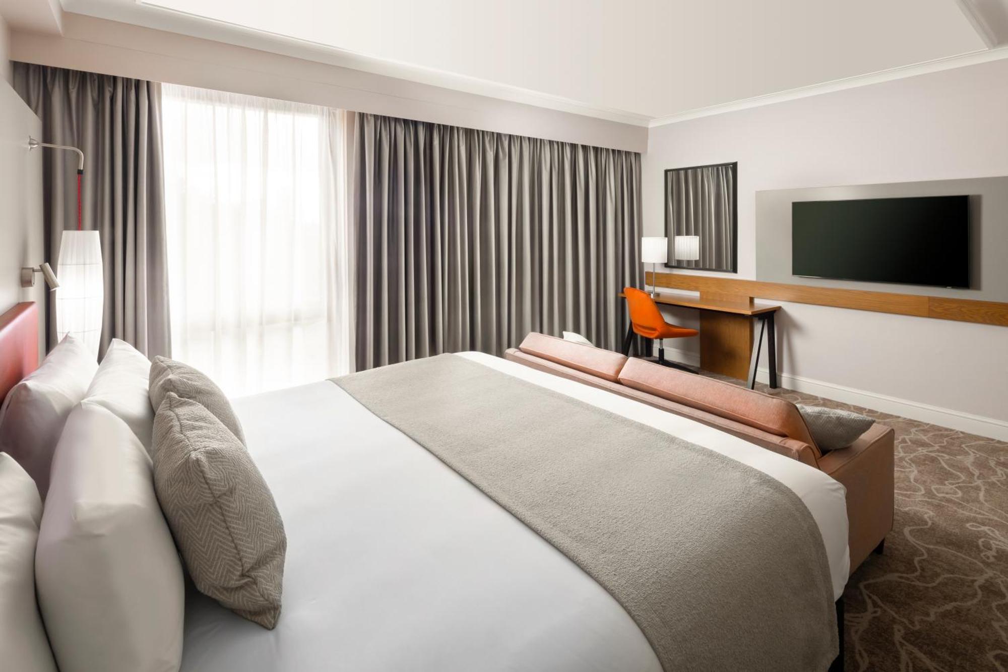 Crowne Plaza Stratford-Upon-Avon By Ihg Hotel Exterior photo
