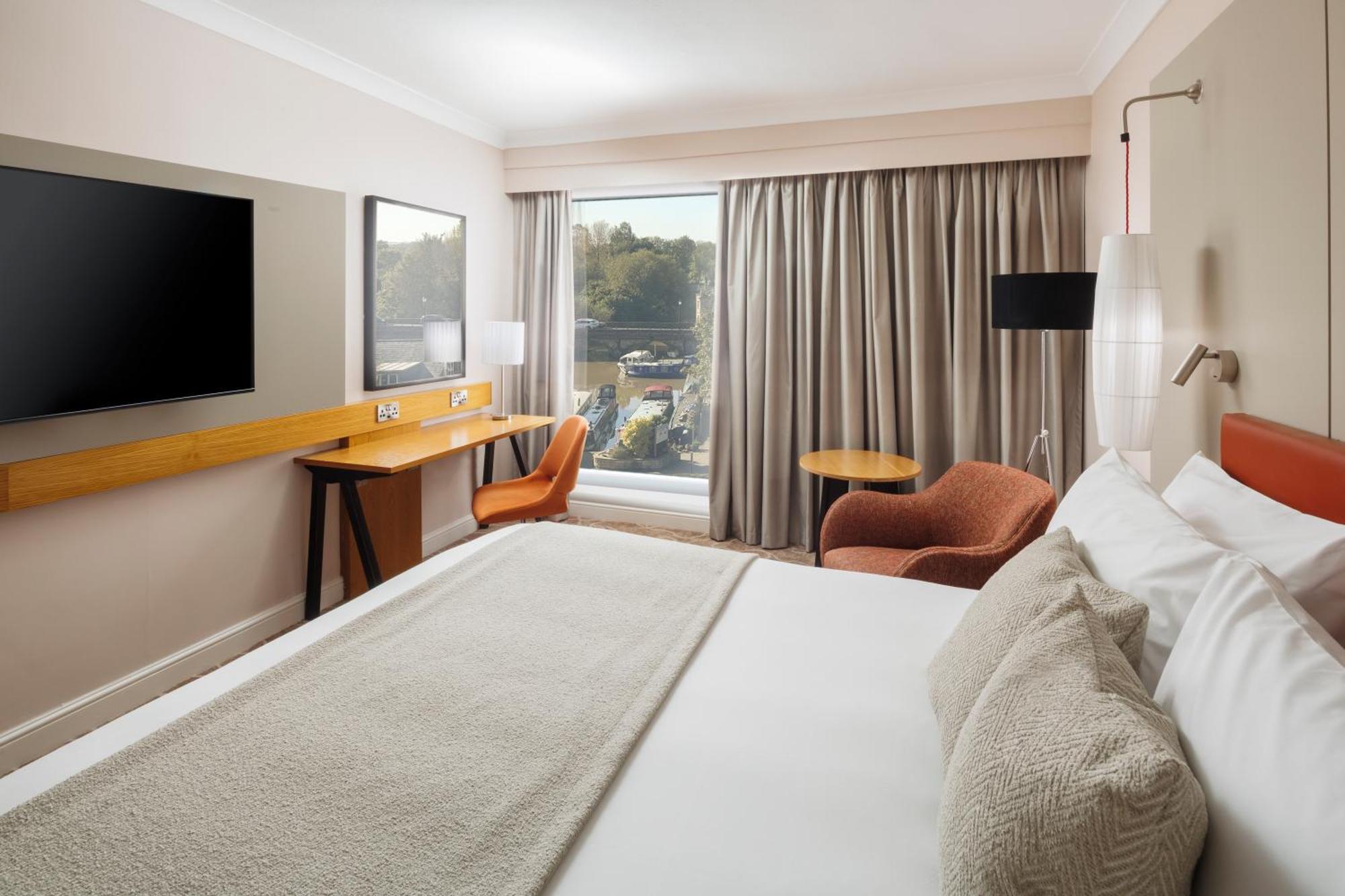 Crowne Plaza Stratford-Upon-Avon By Ihg Hotel Exterior photo